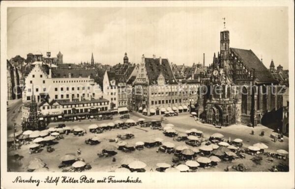 Nuernberg A. H.-Platz mit Frauenkirche