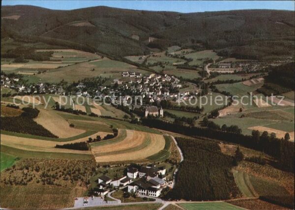 Oberhundem Konrad Adenauer Haus Fliegeraufnahme