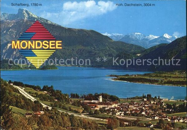 Mondsee Salzkammergut Panorama mit Schafberg und Hoher Dachst