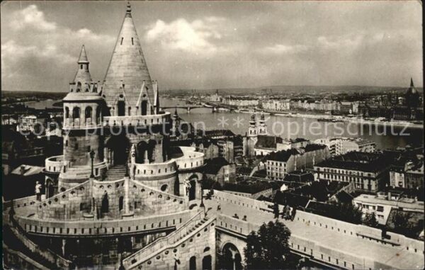 Budapest Halaszbastya a Dunaval