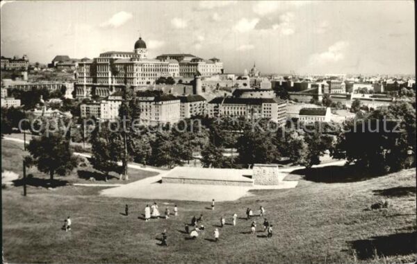 Budapest Latkep a Varral