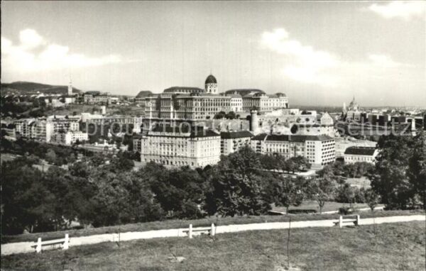 Budapest Latkep a Varral Ansicht mit Burg