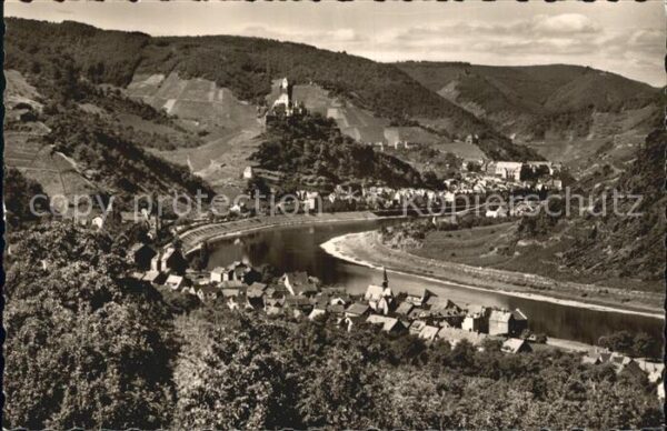 Cochem Mosel Panorama Weinberge Reichsburg