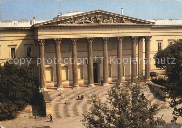 Budapest Magyar Nemzeti Muzeum Ungarisches Natio