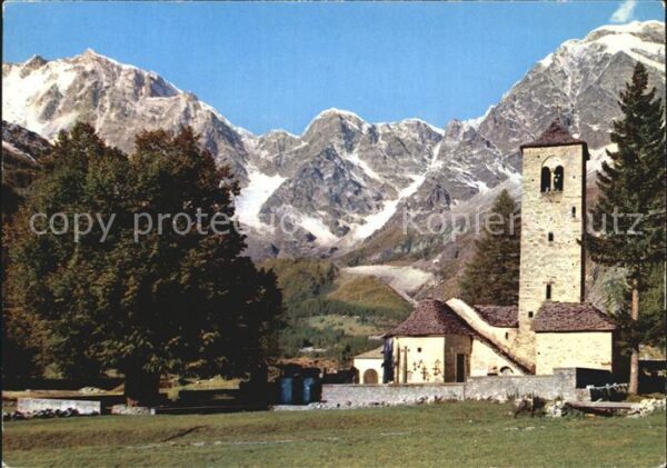 Macugnaga Chiesa vecchia ed il secolare tiglio