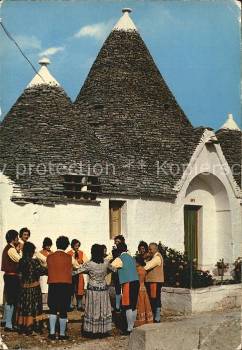 Tanz Taenzer Alberobello Trullo gigante