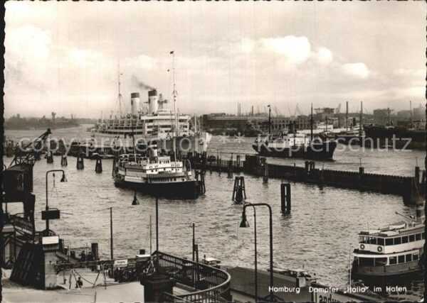 Dampfer Oceanliner Italia Hamburg Hafen