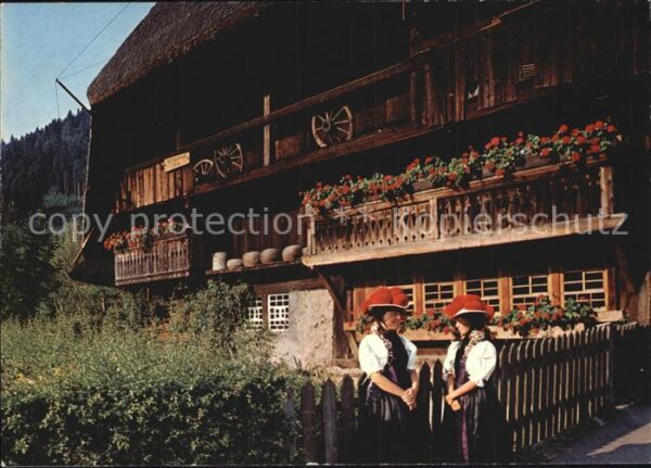 Schwarzwaldhaeuser Trachten Schwarzwald Bollenhut - P O S