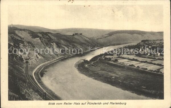 Puenderich Mosel mit Marienburg Blick von Reiler Hals