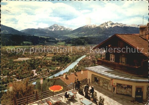 Innsbruck Blick von der Hungerburg mit Serles und