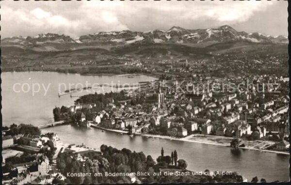 Konstanz Bodensee Stadt und Alpen Fliegeraufnahme