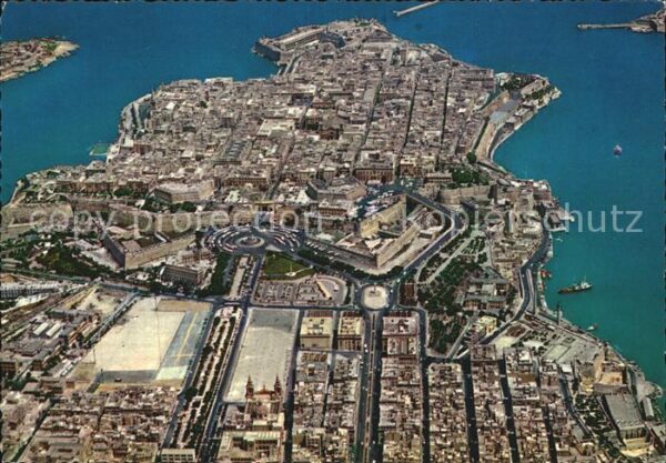 Malta Valletta and Floriana Granaries Flieger