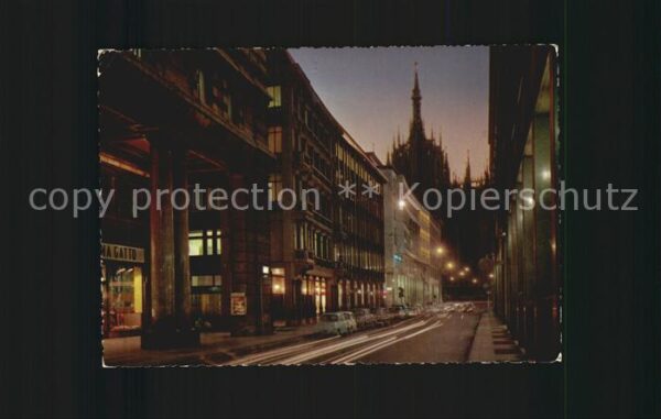 Milano Corso Vittorio Emanuele de notte
