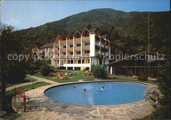 Vinschgau Val Venosta Hotel Adler Swimmingpool