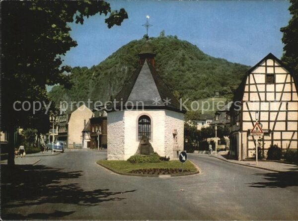 Rhoendorf Alte Kapelle mit Drachenfels