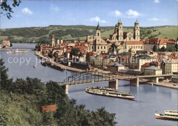 Passau Dreiflüssestadt Blick über die Donau au
