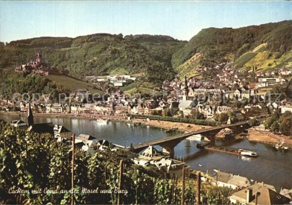 Cochem Mosel Panorama mit Cond und Burg Brücke Weinb