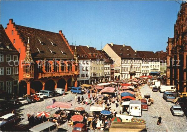 Freiburg Breisgau Markt Münsterplatz Historisches Kaufhau