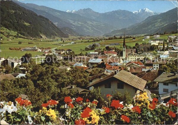 Fuegen Panorama mit Zillertaler Berge