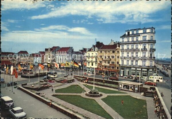 Heist-Knokke Heldenplaats Heldenplatz