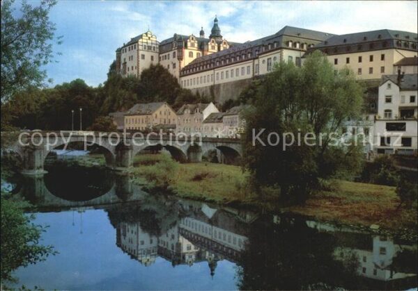 Weilburg Schloss Brücke Wasserspiegelung