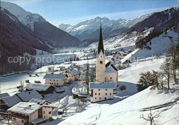 St Jakob Arlberg Ortsansicht mit Kirche Alpenpanorama im