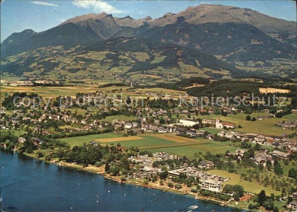 Seeboden Millstaettersee Fliegeraufnahme am Millstättersee