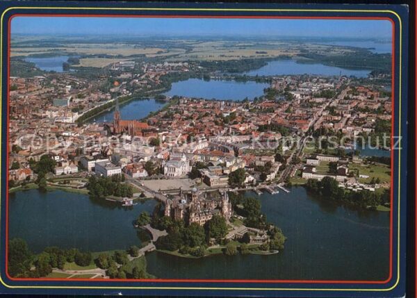 Schwerin Mecklenburg Fliegeraufnahme mit Schloß