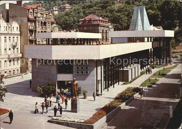 Karlovy Vary Vridelni kolonada Jurije Gagarina