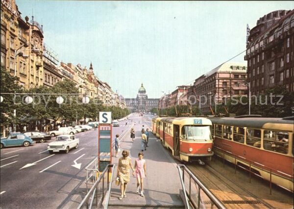 Praha Prahy Prague Vaclavske namesti Wenzelsplatz Strassen