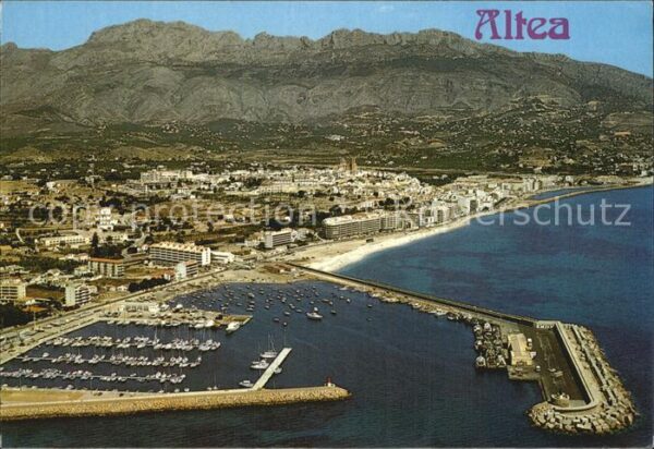 Altea Vista aerea del puerto