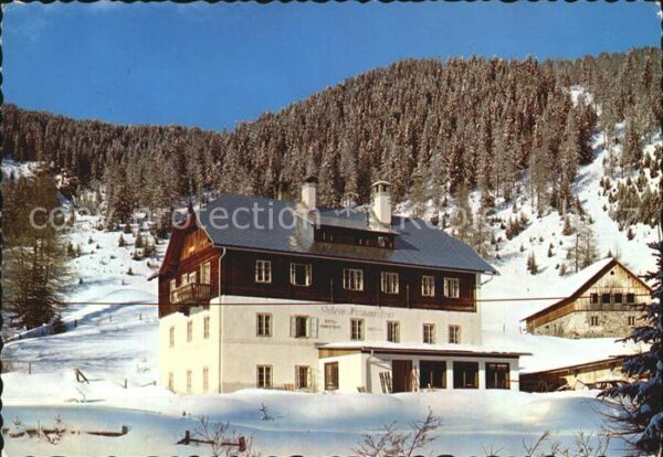 Innerkrems Krems Kaernten Skiheim Hutmannshaus Winterpanorama