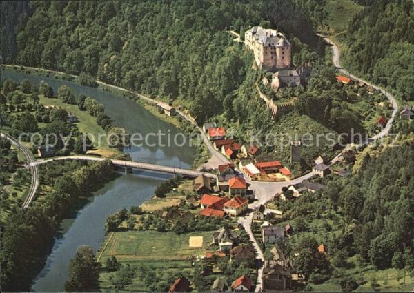 Cesky Sternberk Hrad Burg an der Sazava Fliegeraufnahme