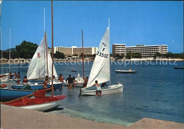 Santa Eulalia del Rio Playa d_Es Cana Strand Segeln