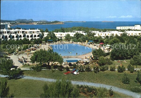 Santa Eulalia del Rio Ferienanlage Swimming Pool Meerblick