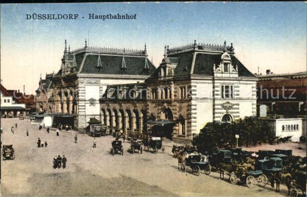 Duesseldorf Hauptbahnhof Pferdekutschen