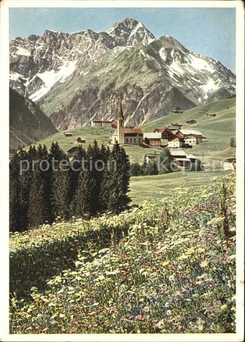 Hirschegg Kleinwalsertal Vorarlberg mit Widderstein und Bärenkopf