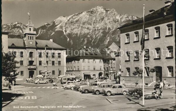 Bad Reichenhall Marktplatz mit Hochstaufen und Zwiesel