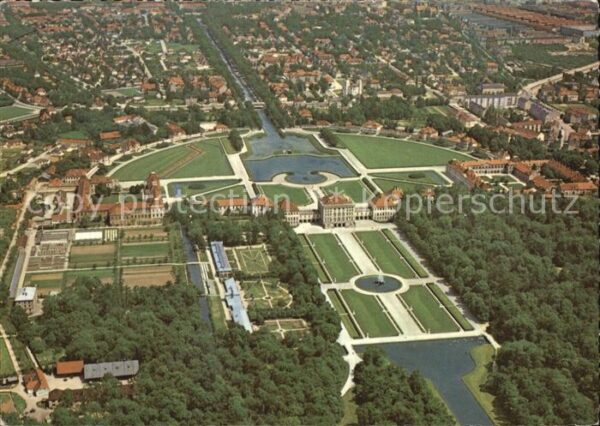 Muenchen Fliegeraufnahme Schloss Nympfenburg