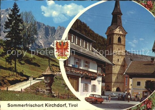 Kirchdorf Tirol Bildstöckl mit Wildem Kaiser Dorfpartie