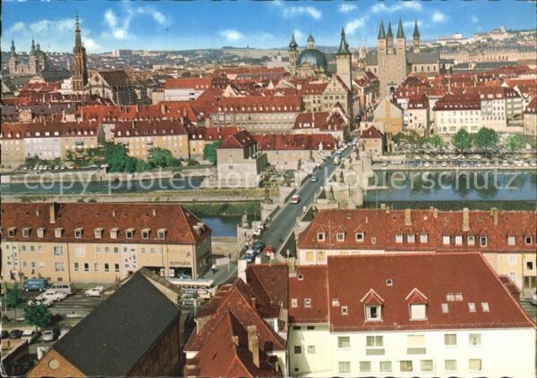 Wuerzburg Stadtblick Alte Mainbrücke