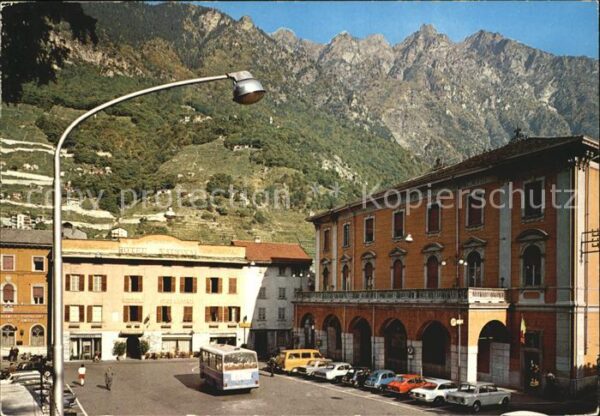 Chiavenna Piazza Bertacchi