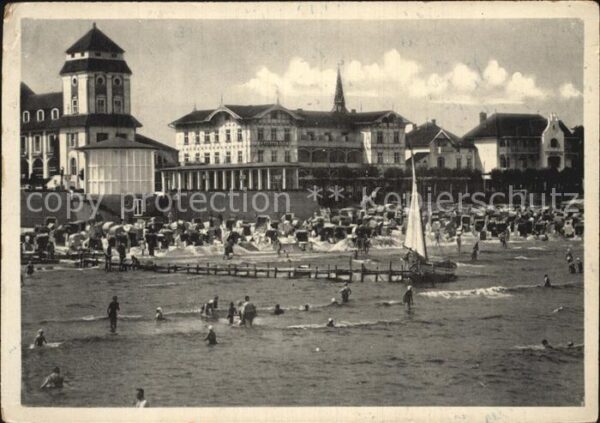 Binz Ruegen Strandleben bei Klubhaus