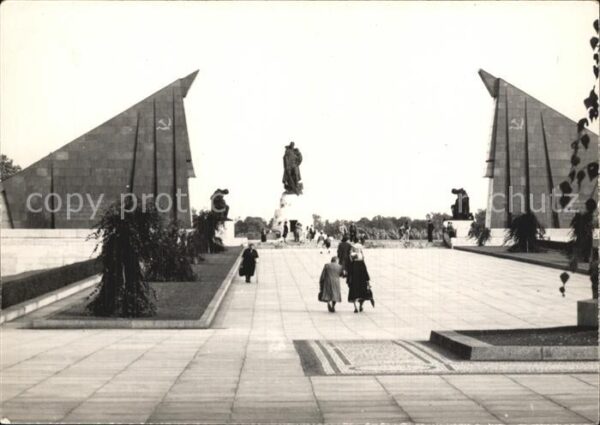 Berlin Sowjetisches Ehrenmal