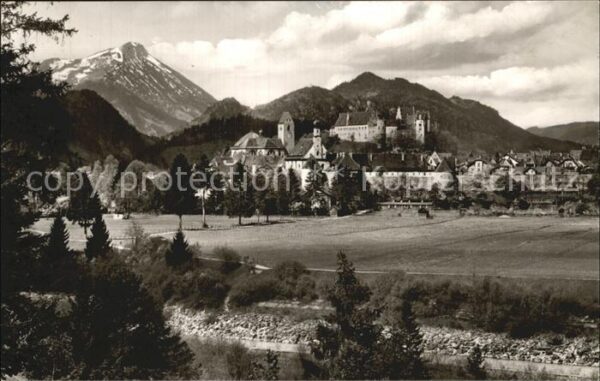 Fuessen Allgaeu St Mangkirche Hohes Schloss und alte St