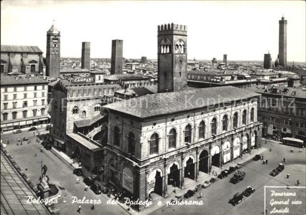 Bologna Palazzo del Podesta e panorama