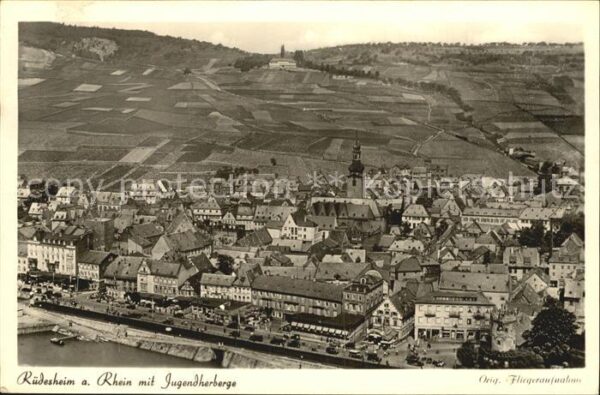 Ruedesheim Rhein Gesamtansicht mit Jugendherberge Fliege