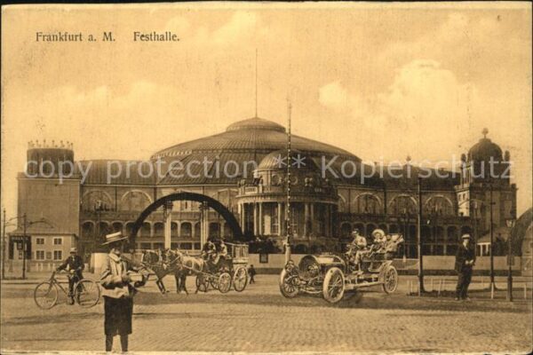 Frankfurt Main Festhalle Pferdekutsche und Auto