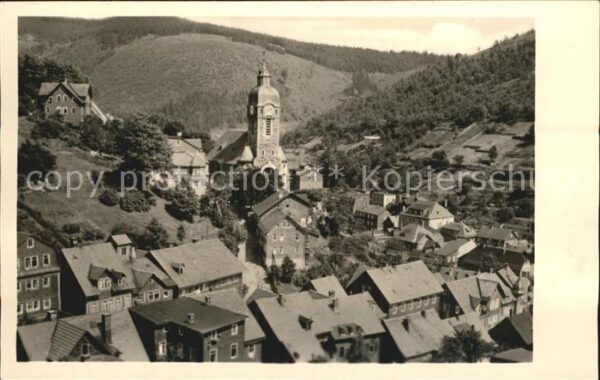 Lauscha Ortsmitte mit Kirche Schnitzerkopf Tier