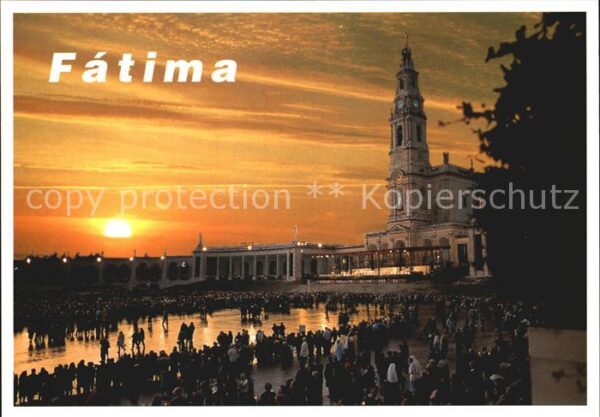 Fatima Wallfahrtskirche Prozession bei Nacht